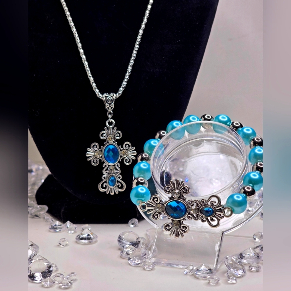 Elegant Silver and Blue Jewelry Set